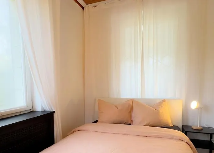 Affordable In A With Garden Near Danube For Long Viyana