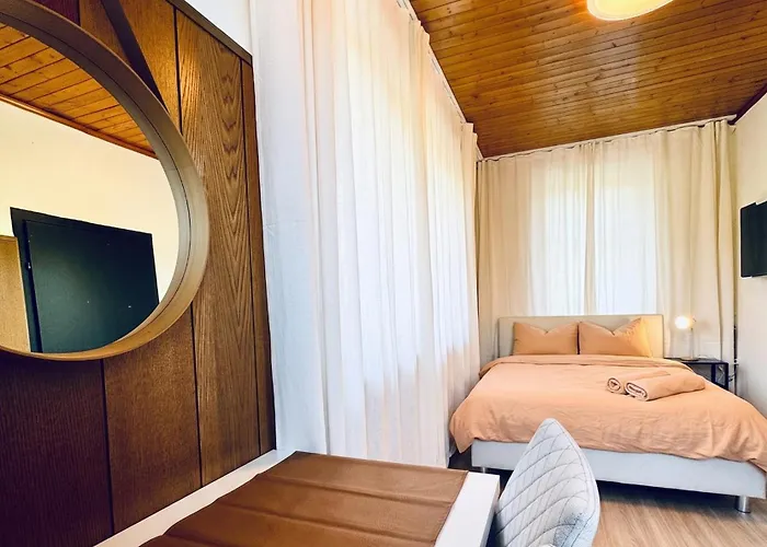 Affordable In A With Garden Near Danube For Long Viyana