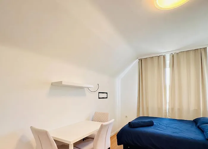 Affordable In A With Garden Near Danube For Long Daire *
