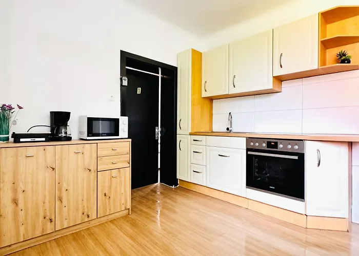 Daire Affordable In A With Garden Near Danube For Long *